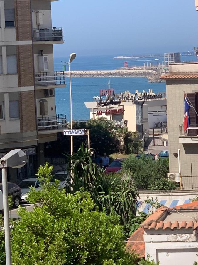 Appartamento Sul Mare Nettuno Bagian luar foto